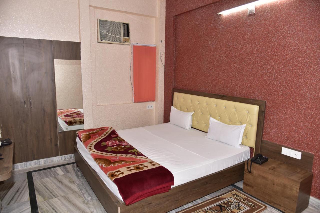 Hotel Royal Surya Gaya Rum bild